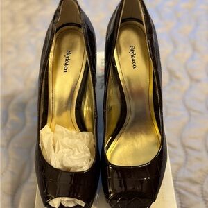 Style & Co. Women's Black Peep Toe Heels